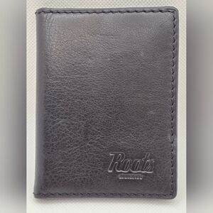 Roots Black Leather Card Holder
